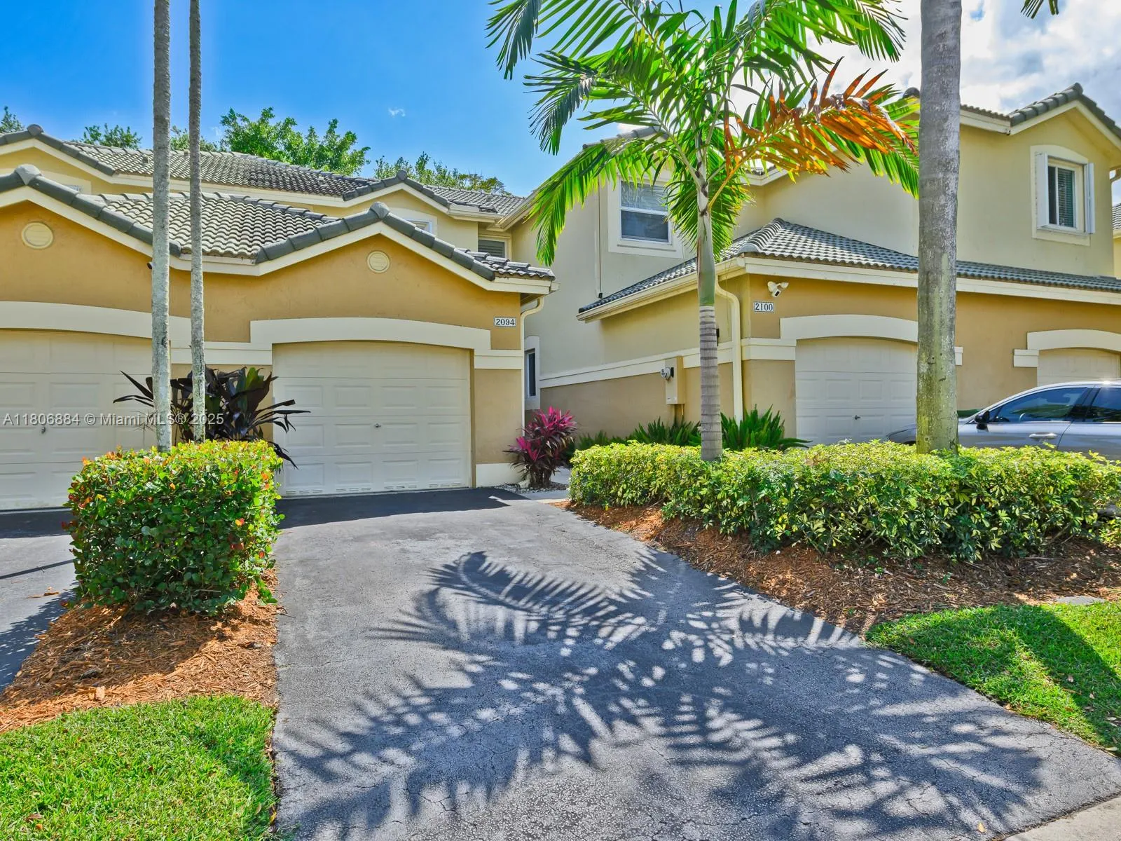 Weston, Florida 33327, United States, 2 Bedrooms Bedrooms, ,3 BathroomsBathrooms,Residential,Active,136099