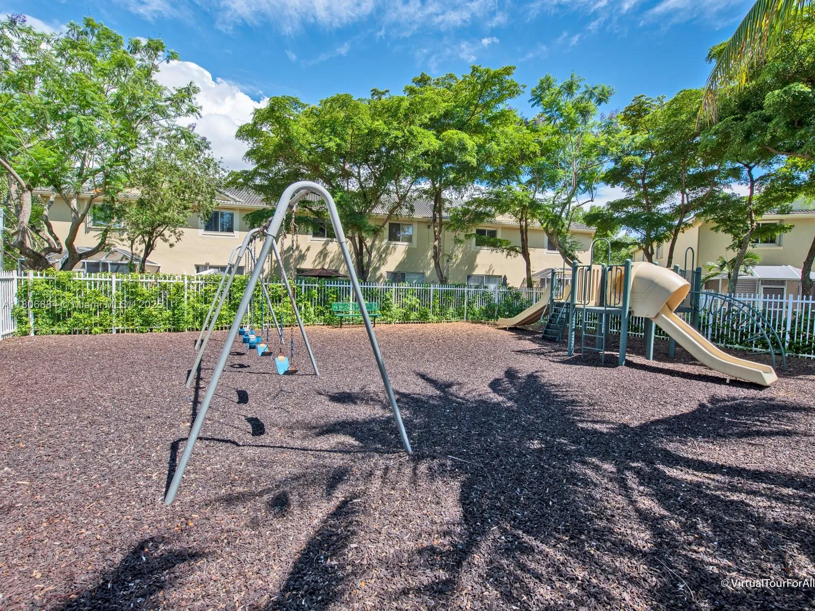 Weston, Florida 33327, United States, 2 Bedrooms Bedrooms, ,3 BathroomsBathrooms,Residential,Active,136099