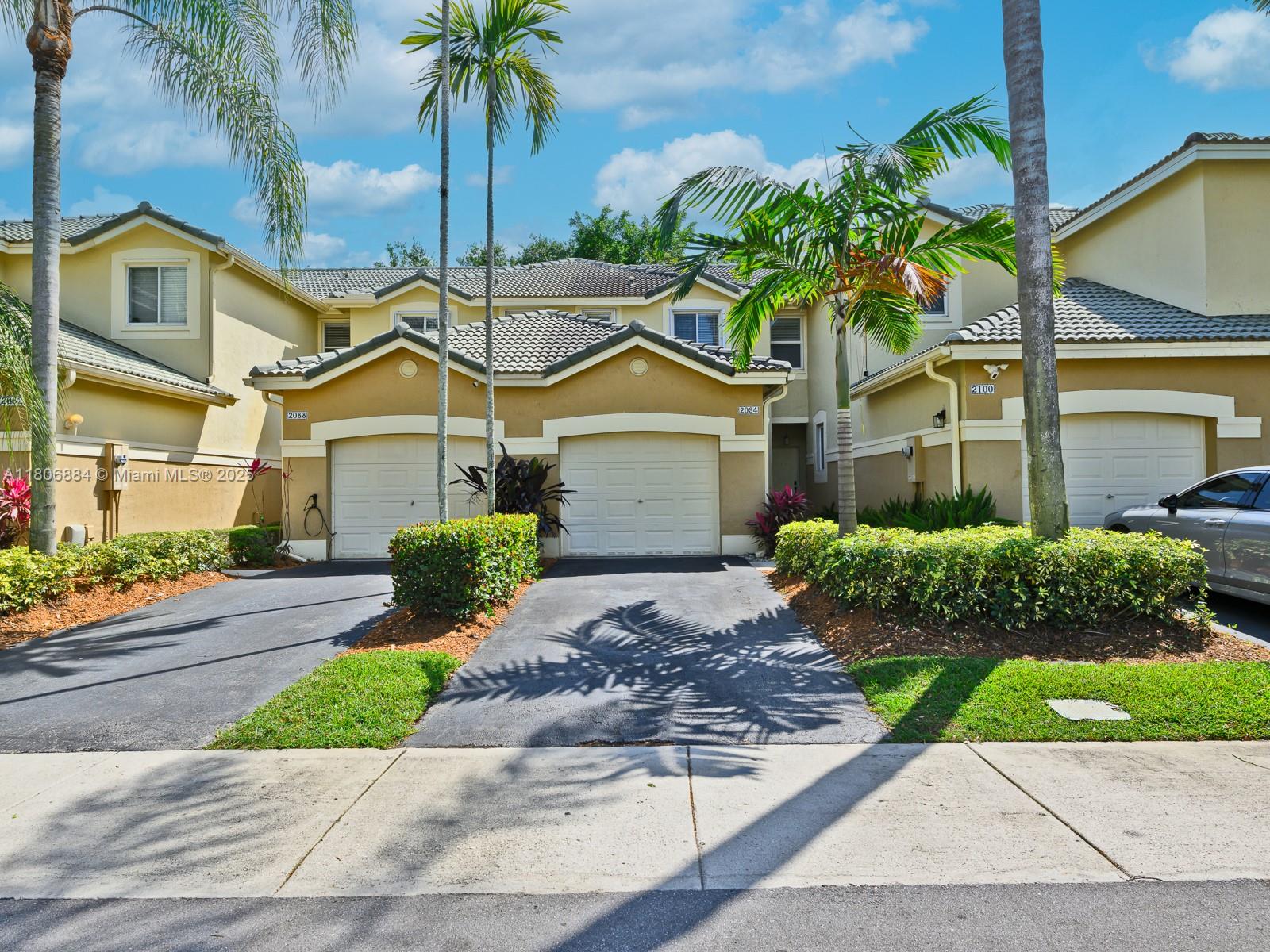 Rental Property at 2094 Hacienda Ter, Weston, Broward County, Florida - Bedrooms: 2 
Bathrooms: 3  - $3,100 MO.