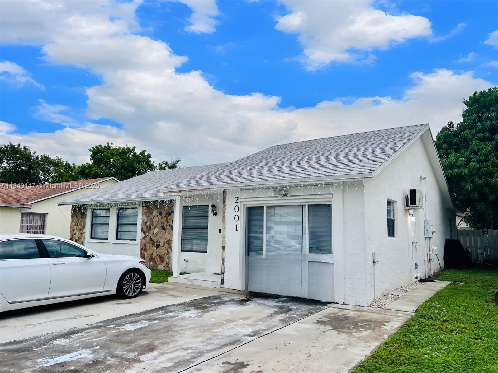 2001 SW 85th Ave