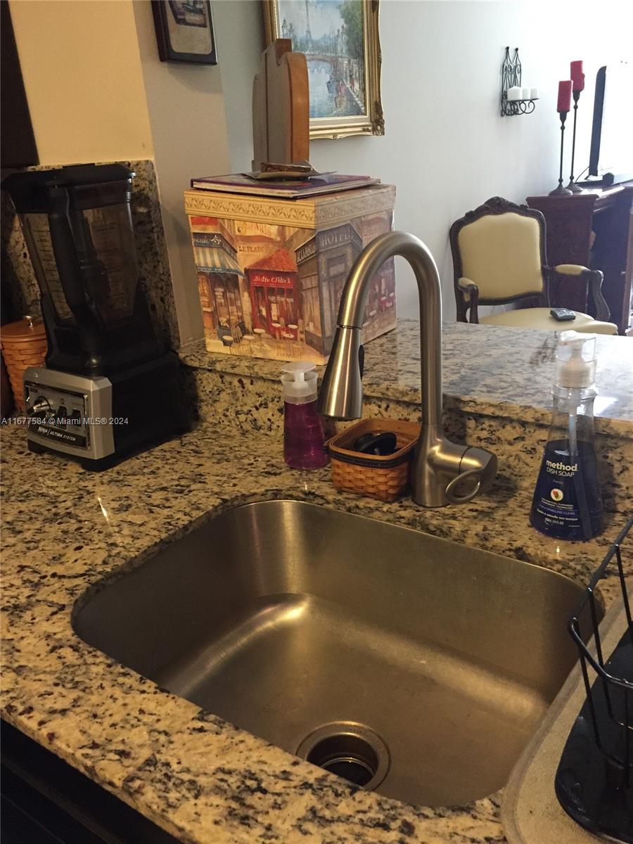 AVENTI AT AVENTURA CONDO - Residential