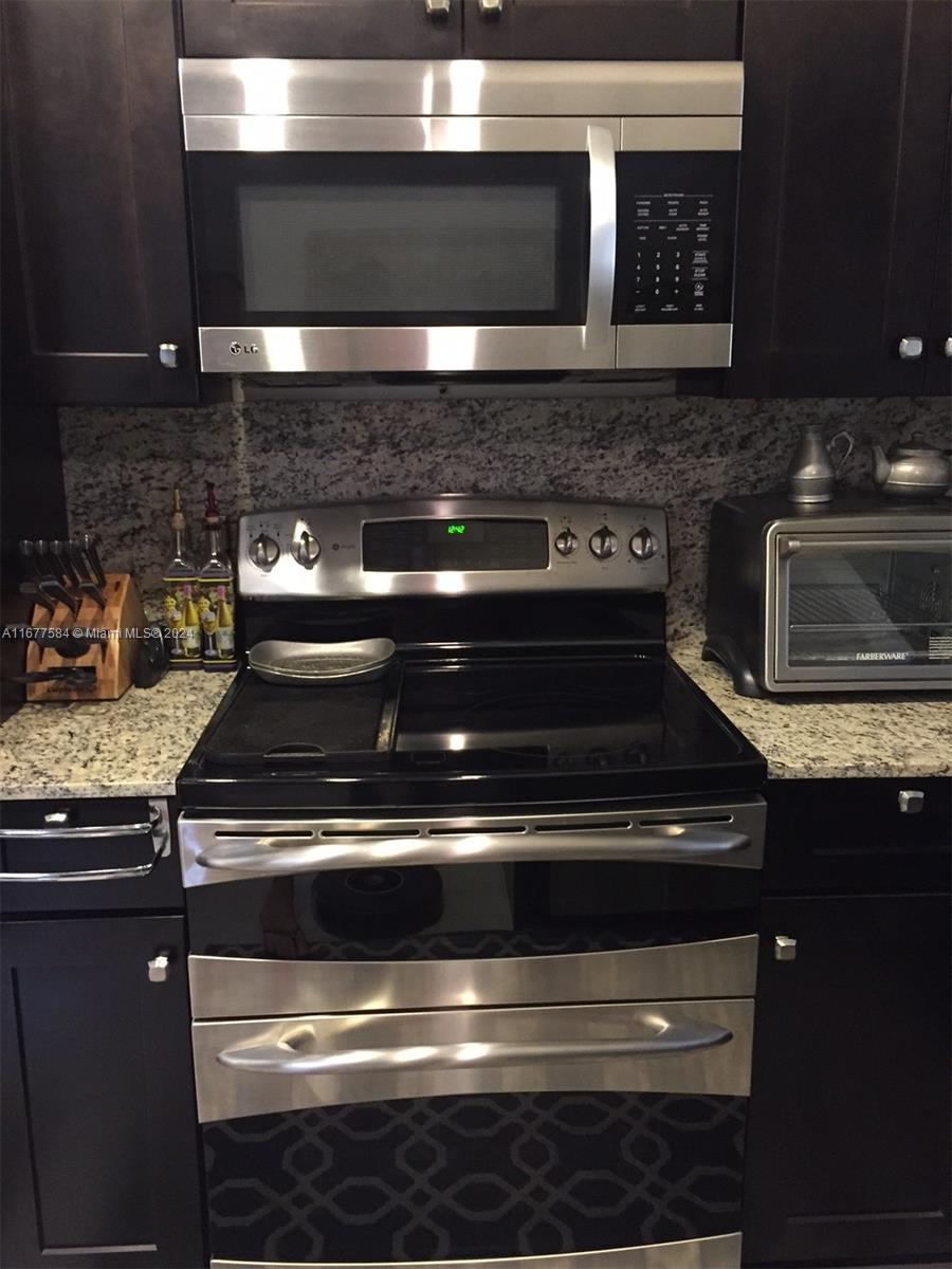AVENTI AT AVENTURA CONDO - Residential
