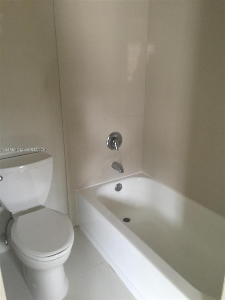 AVENTI AT AVENTURA CONDO - Residential