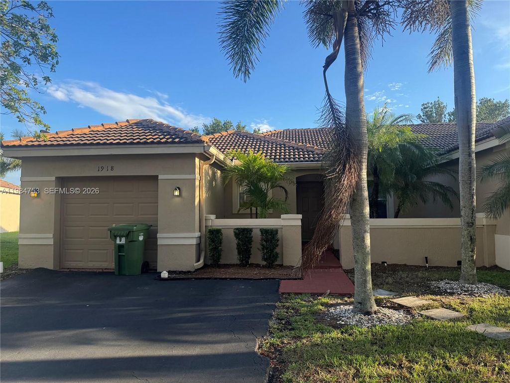 Photo of 1918 Andromeda Ln #1918, Weston, FL 33327 (MLS # A11984753)