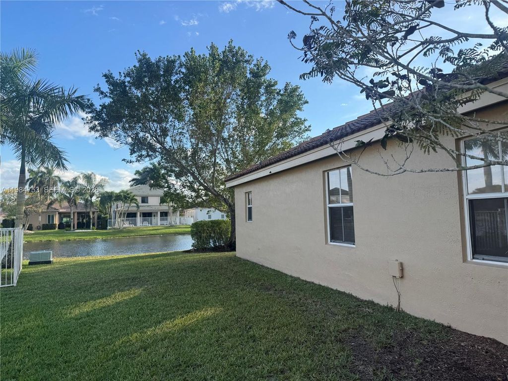 Photo of 1918 Andromeda Ln #1918, Weston, FL 33327 (MLS # A11984753)