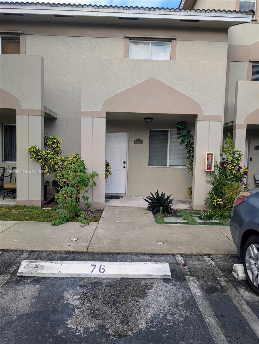 Rental Property at 14146 Nw 17th Ave 14146, Opa-Locka, Miami-Dade County, Florida - Bedrooms: 2 
Bathrooms: 3  - $2,350 MO.