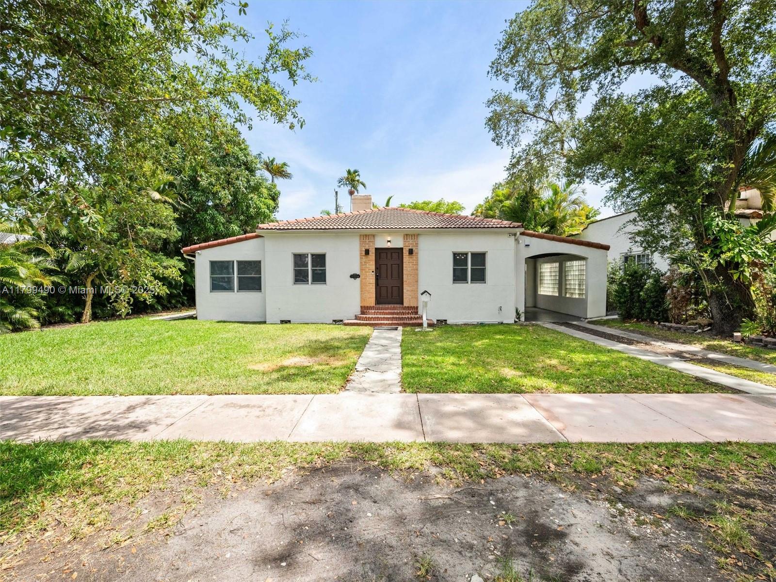 Rental Property at 314 Romano Ave None, Coral Gables, Broward County, Florida - Bedrooms: 2 
Bathrooms: 1  - $5,500 MO.