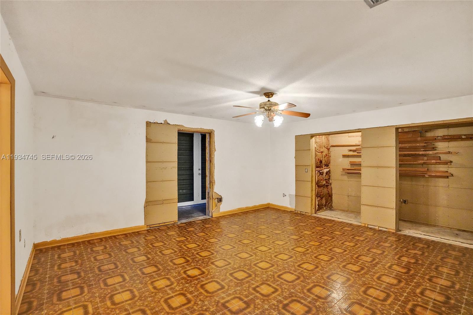 HIALEAH 5TH ADDN REV PL - Residential