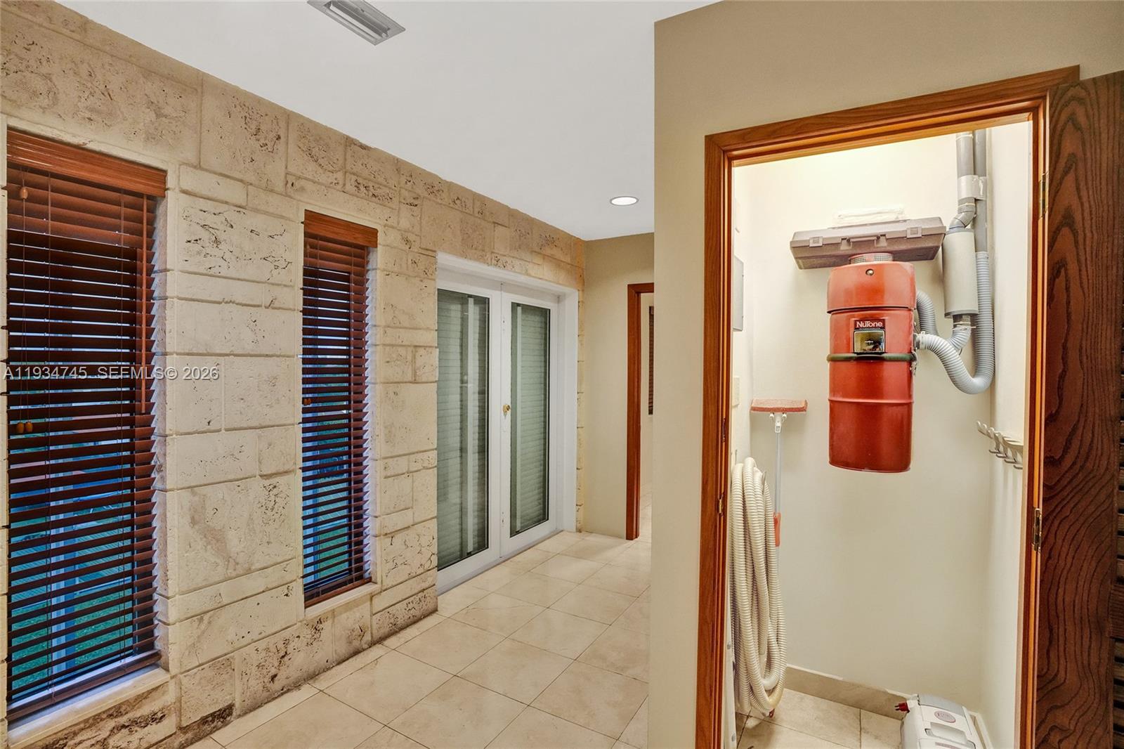 HIALEAH 5TH ADDN REV PL - Residential