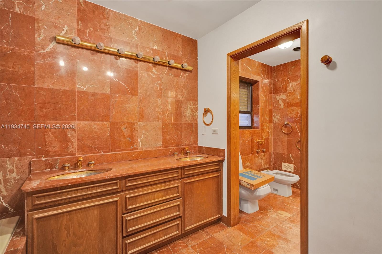 HIALEAH 5TH ADDN REV PL - Residential