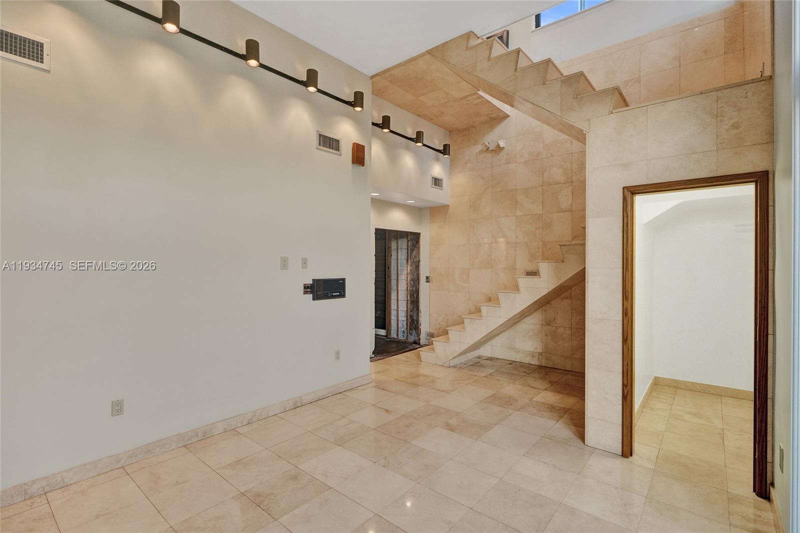 HIALEAH 5TH ADDN REV PL - Residential