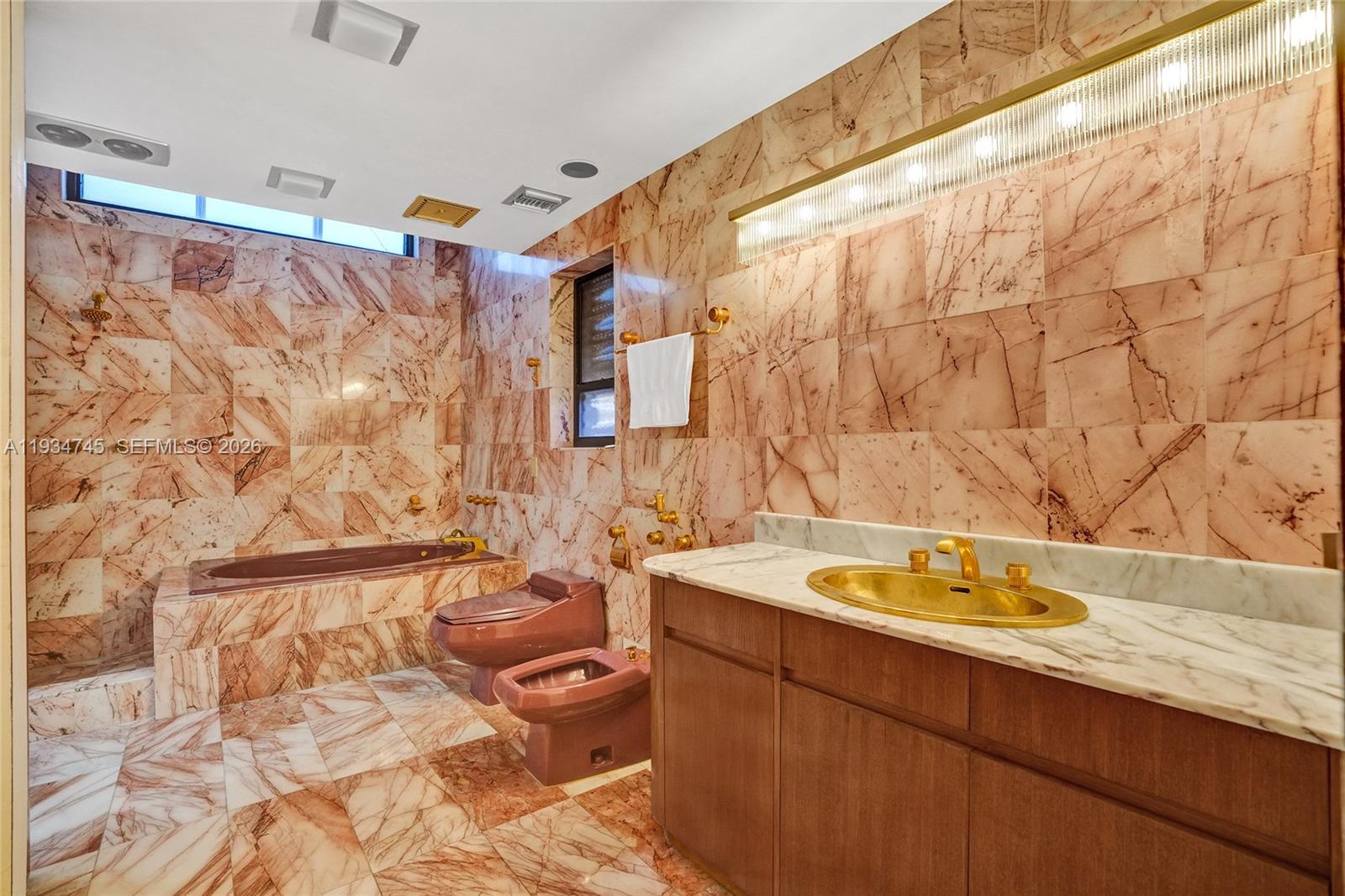 HIALEAH 5TH ADDN REV PL - Residential