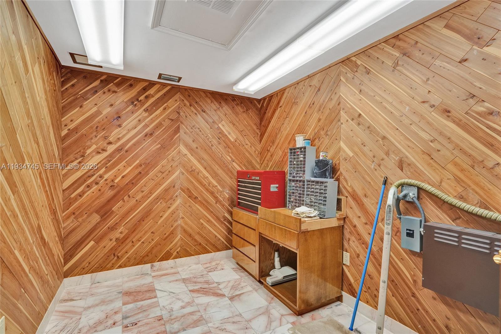 HIALEAH 5TH ADDN REV PL - Residential