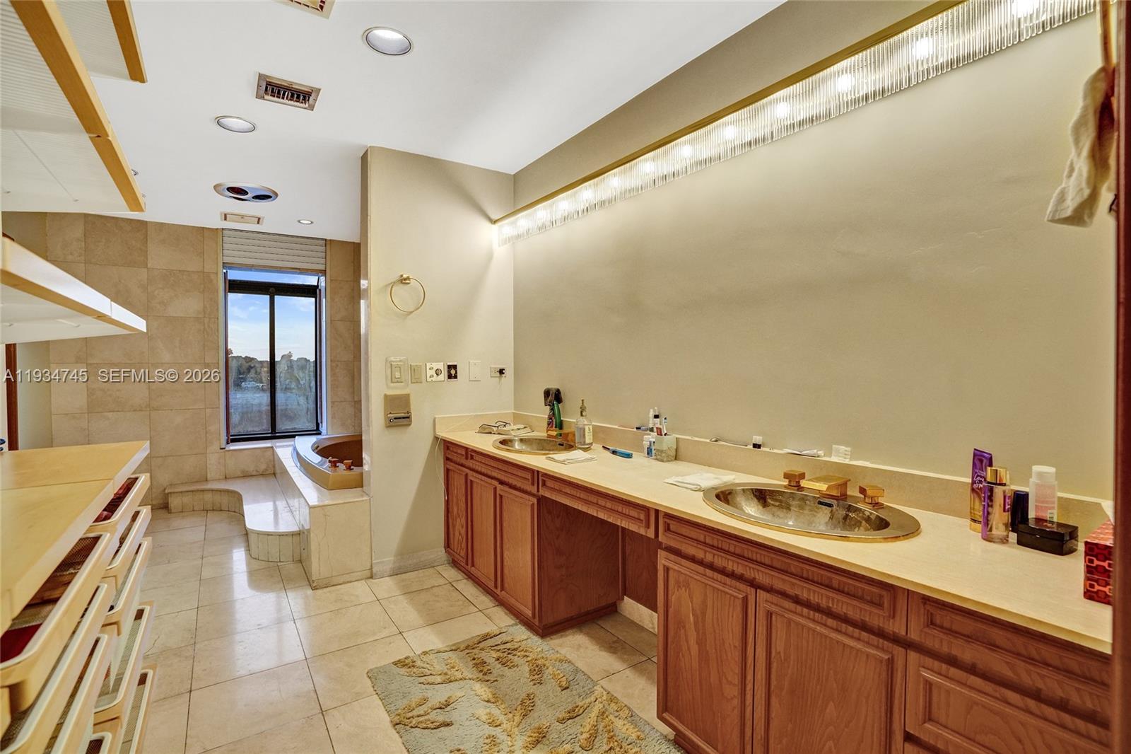 HIALEAH 5TH ADDN REV PL - Residential