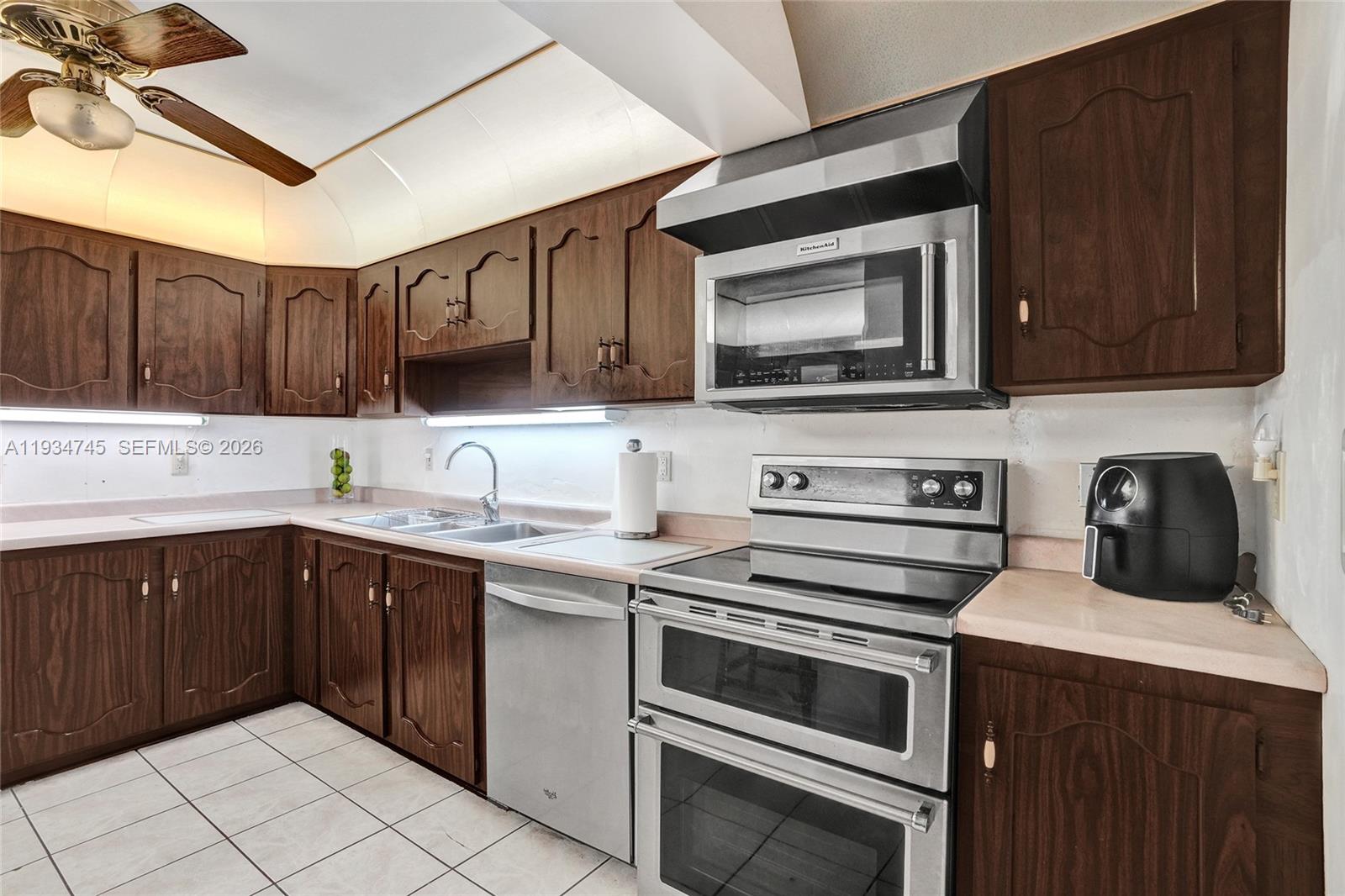 HIALEAH 5TH ADDN REV PL - Residential