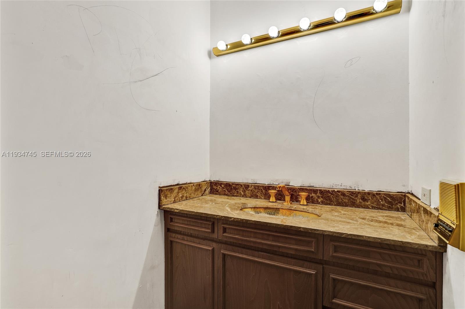 HIALEAH 5TH ADDN REV PL - Residential