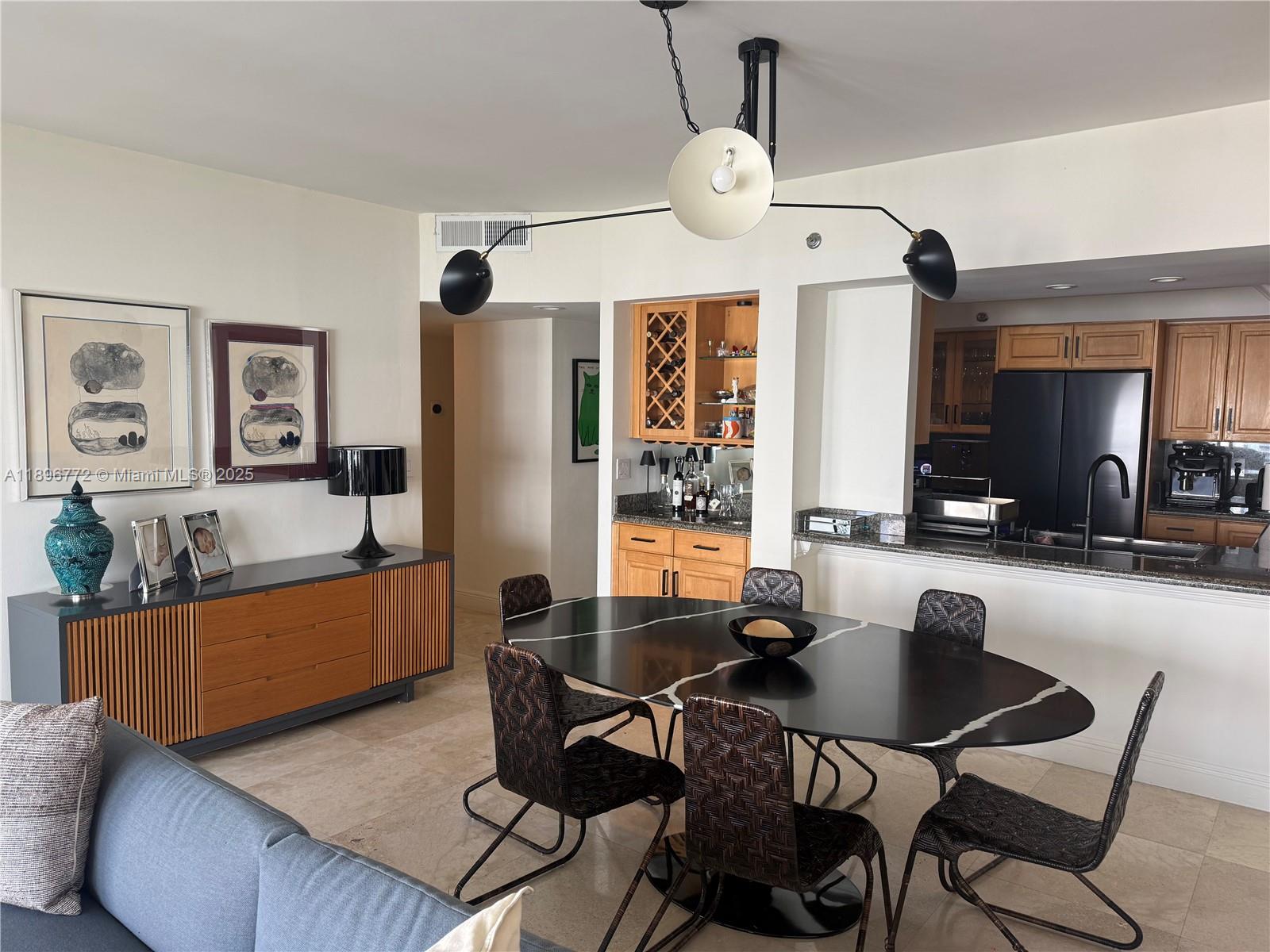 520 Brickell Key Dr A1910