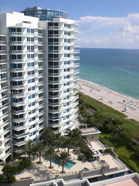 MOSAIC ON MIAMI BEACH CON - Residential Lease