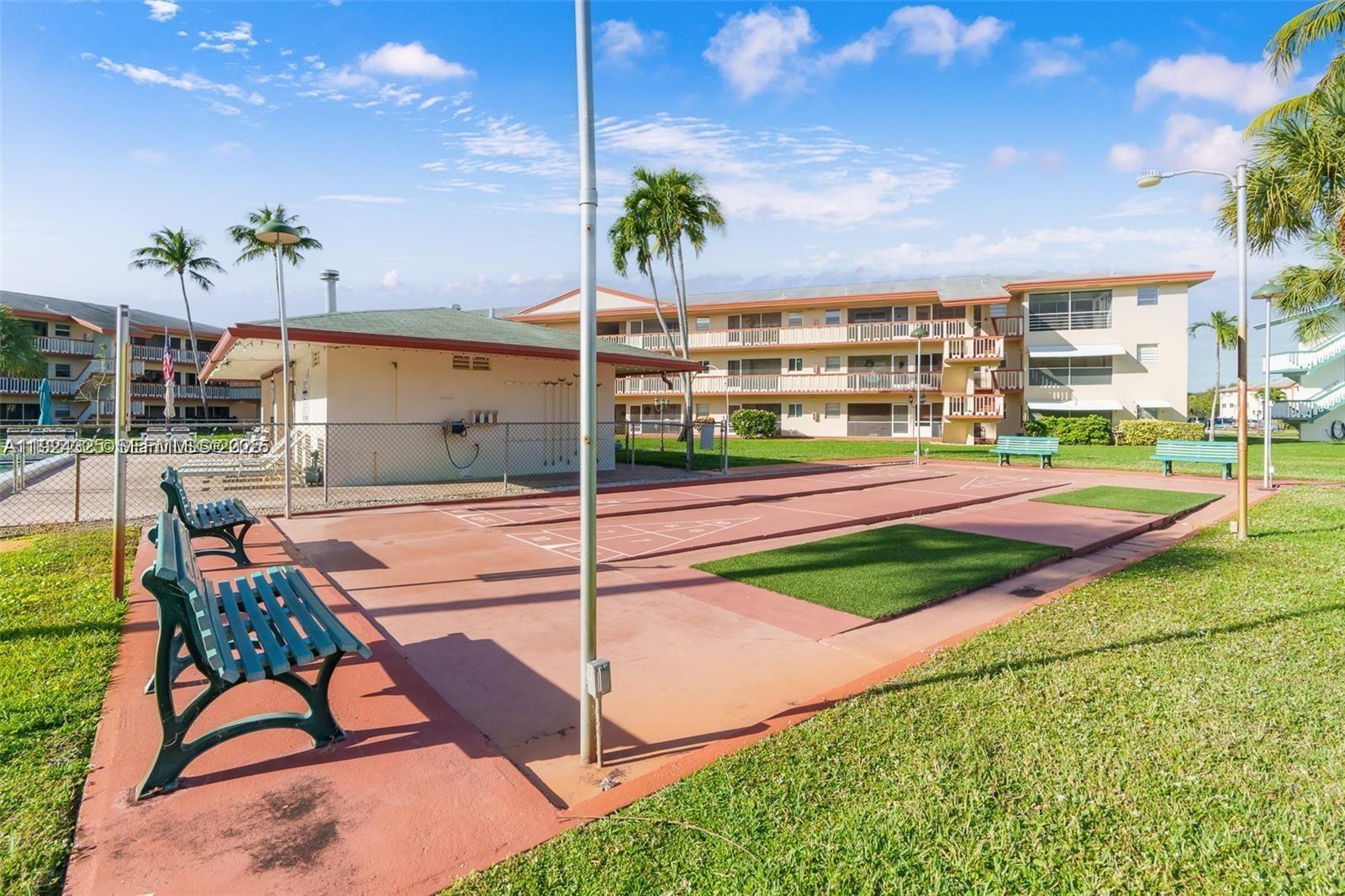 BEVERLY HILLS CONDO NUMBE - Residential