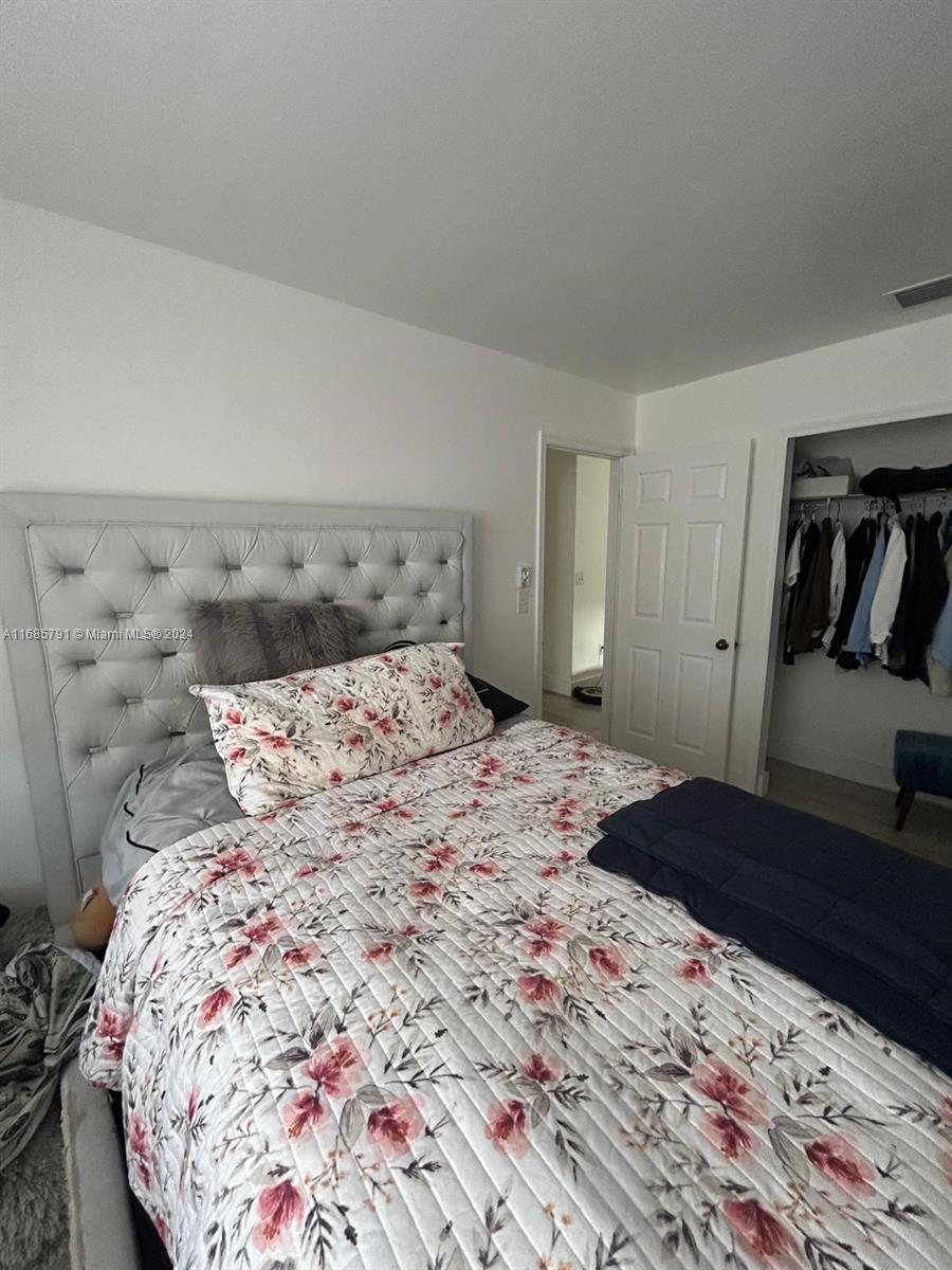 FOREST LAKES HOMES - Residential Lease