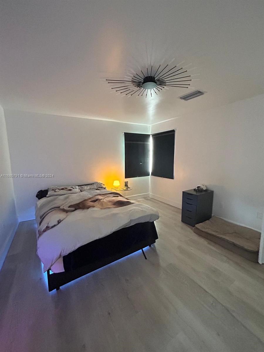 FOREST LAKES HOMES - Residential Lease
