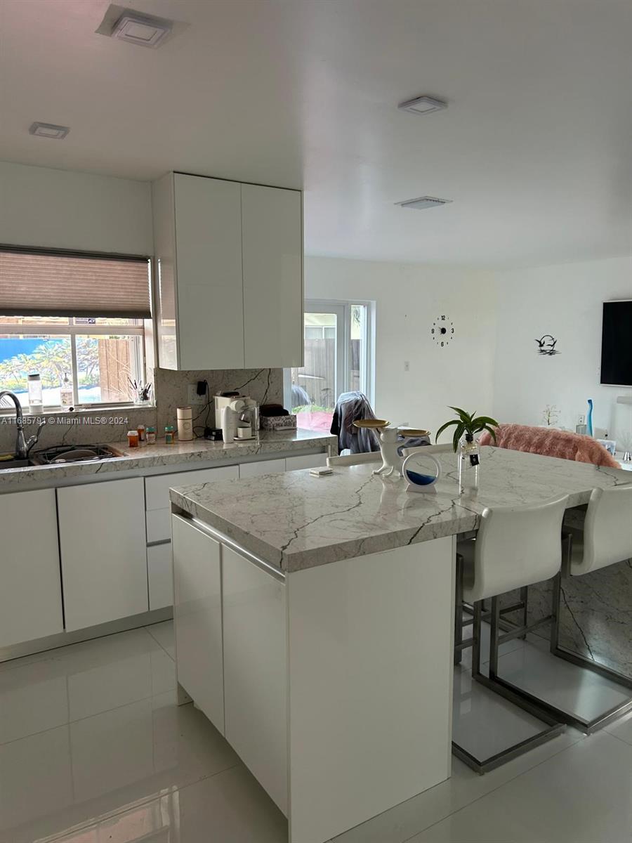 FOREST LAKES HOMES - Residential Lease