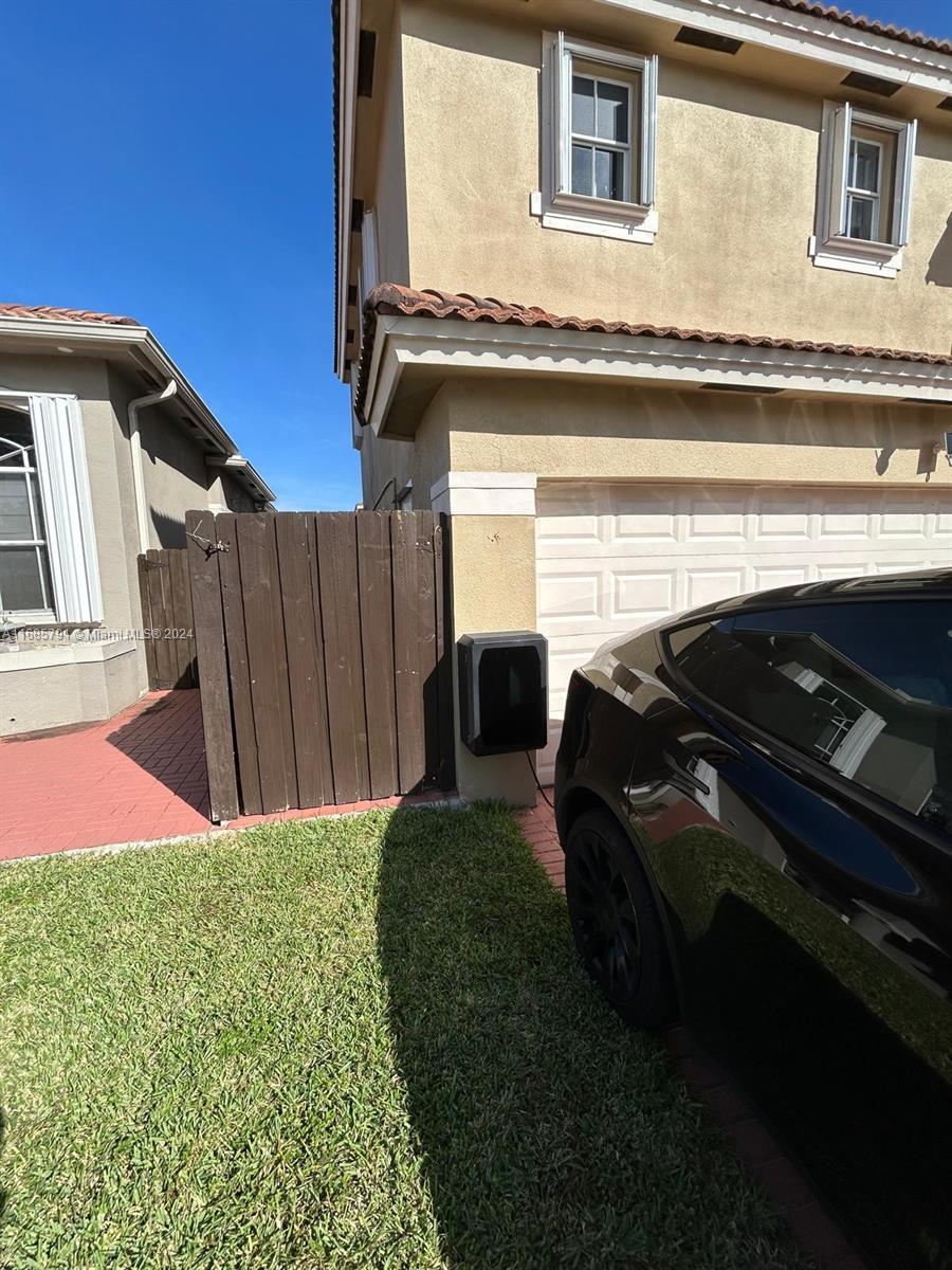 FOREST LAKES HOMES - Residential Lease