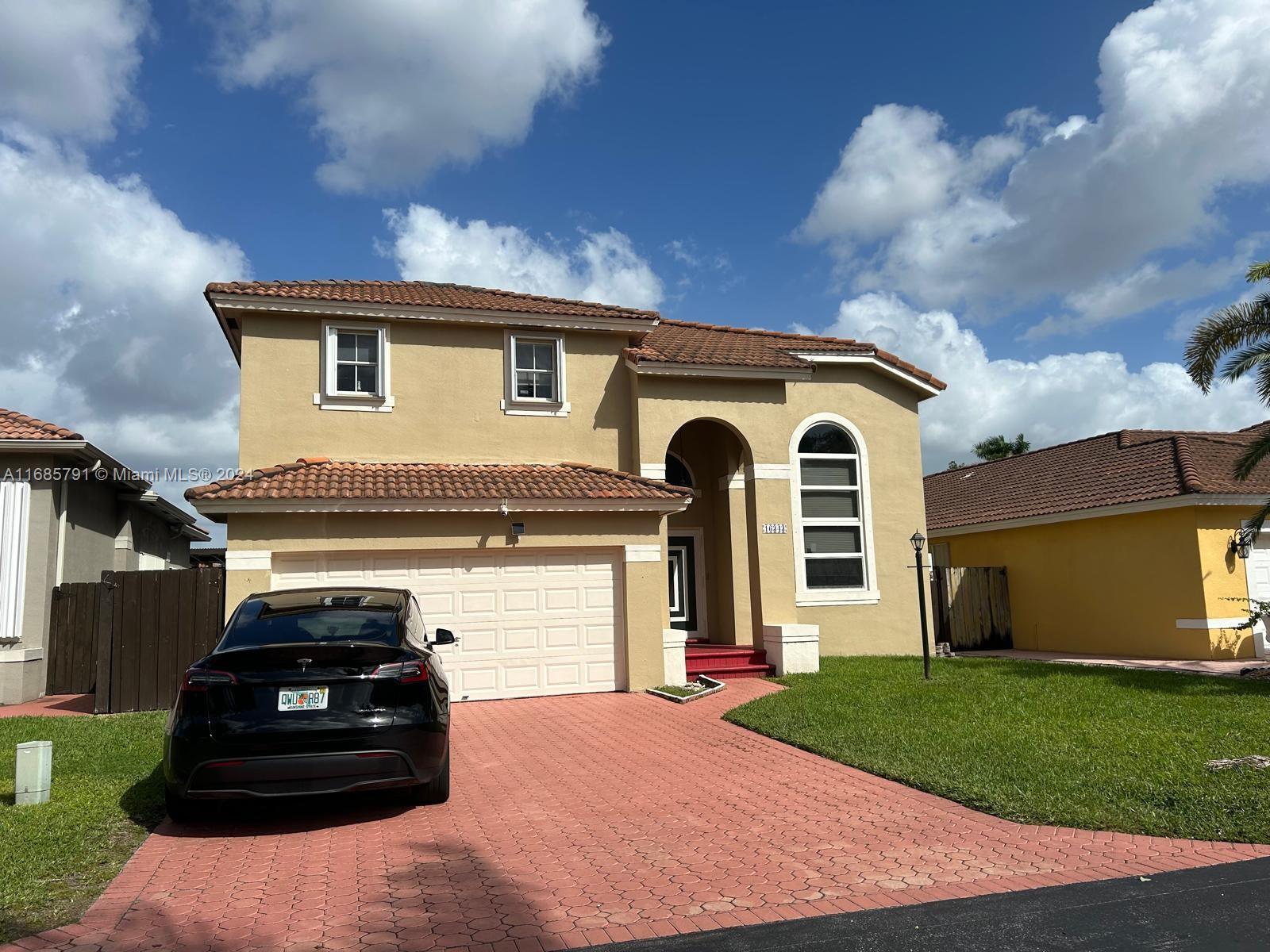 FOREST LAKES HOMES - Residential Lease