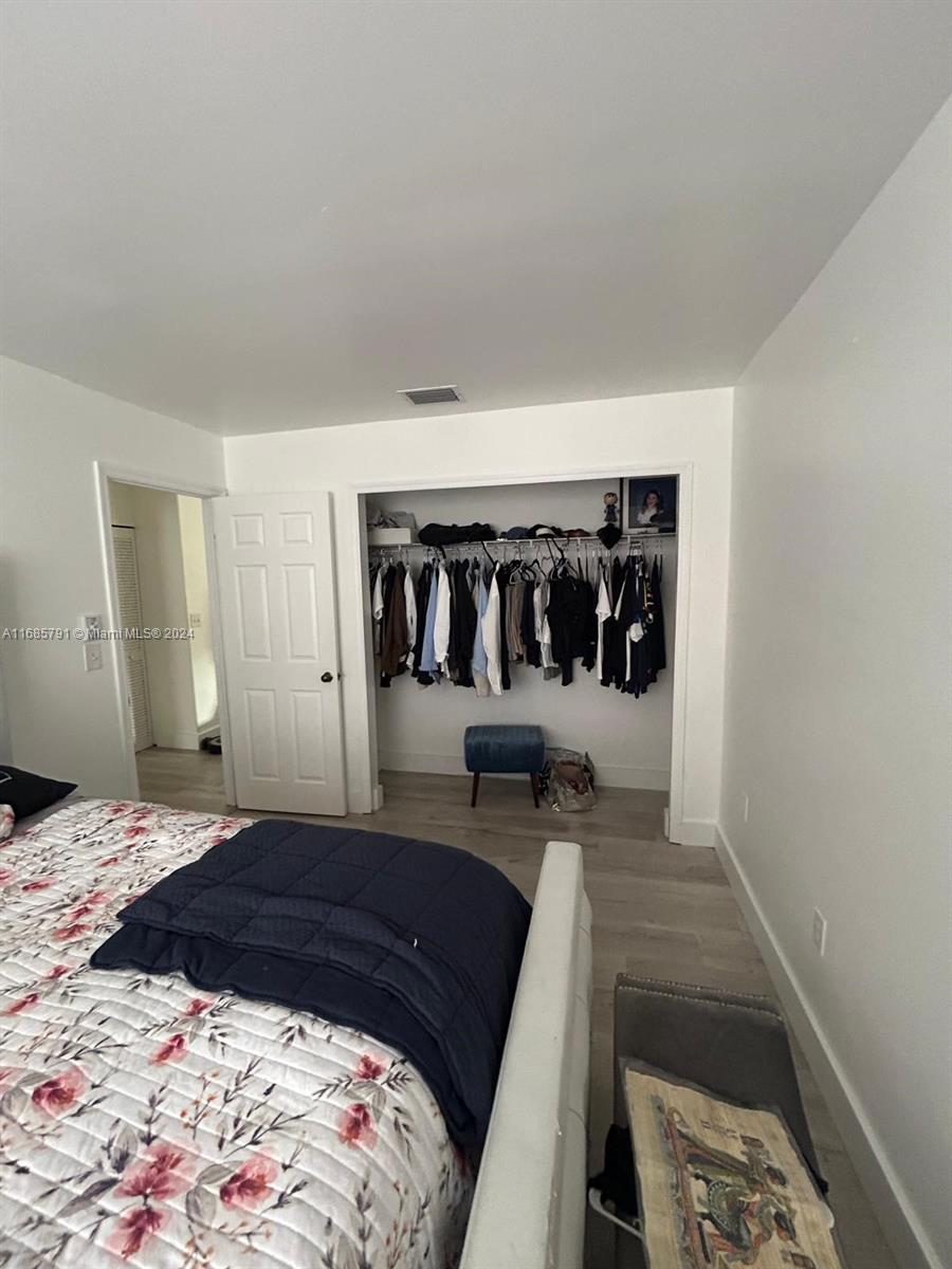 FOREST LAKES HOMES - Residential Lease