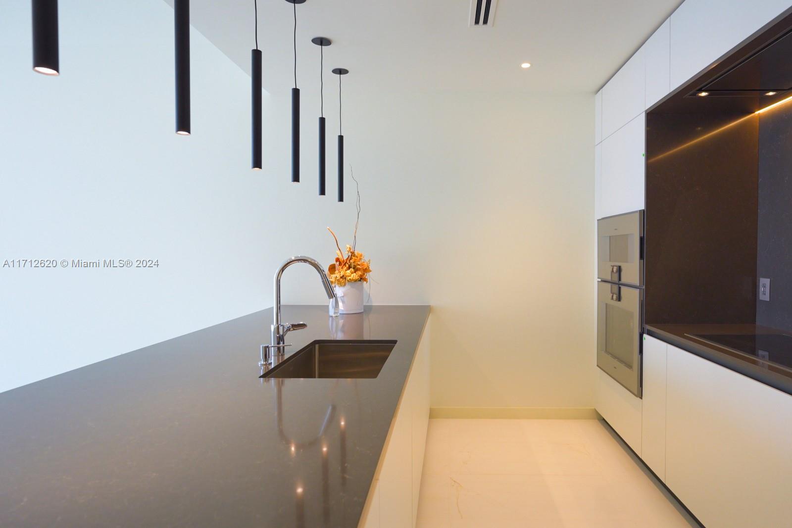 ASTON MARTIN RESIDENCES - Residential