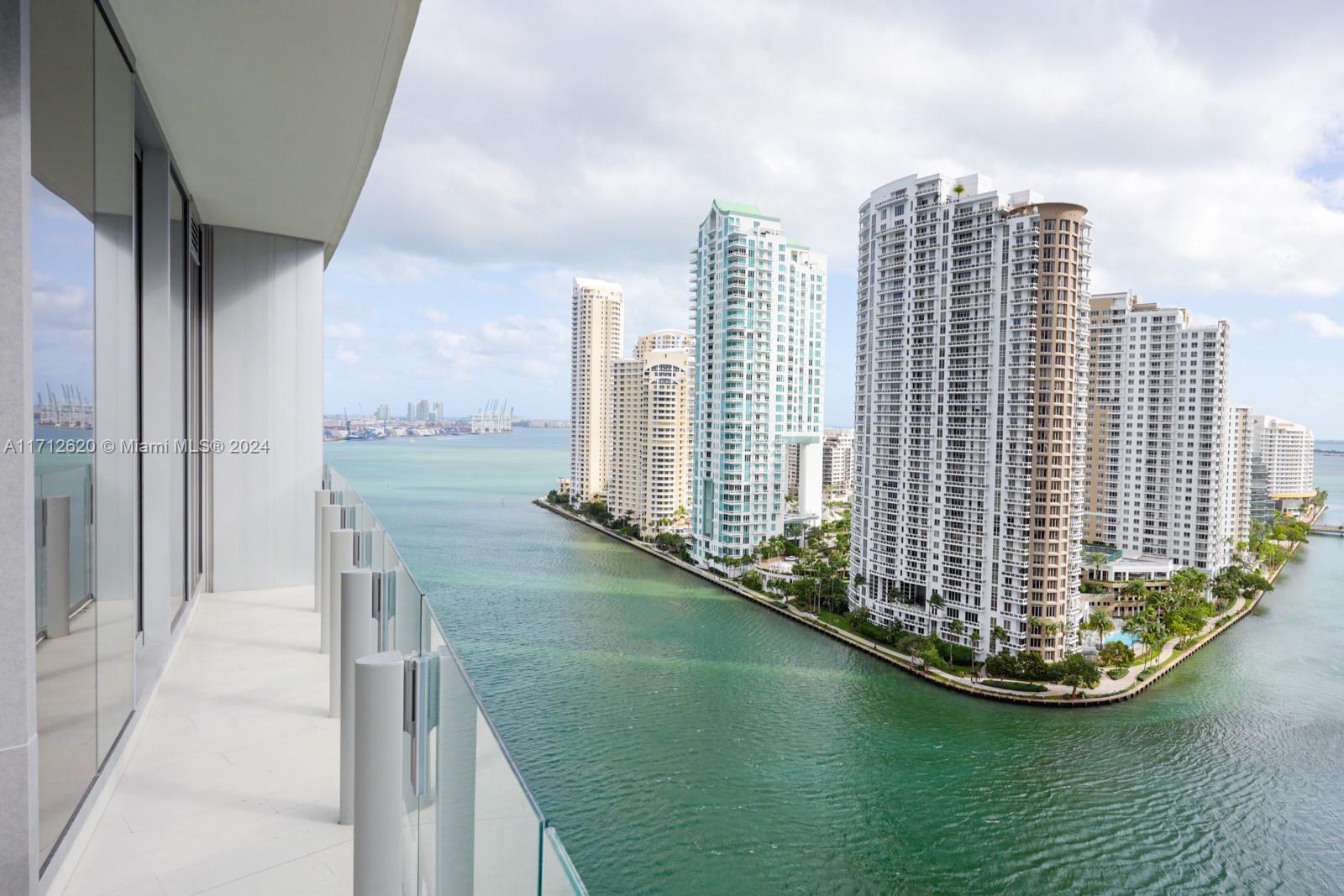 ASTON MARTIN RESIDENCES - Residential