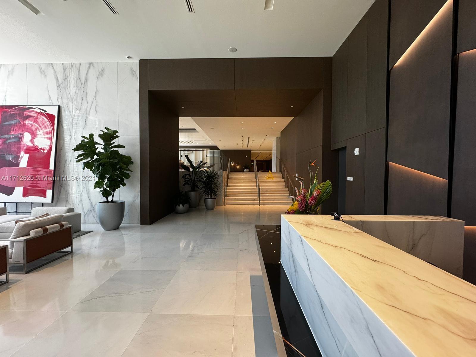 300 Biscayne Boulevard Way 1806
