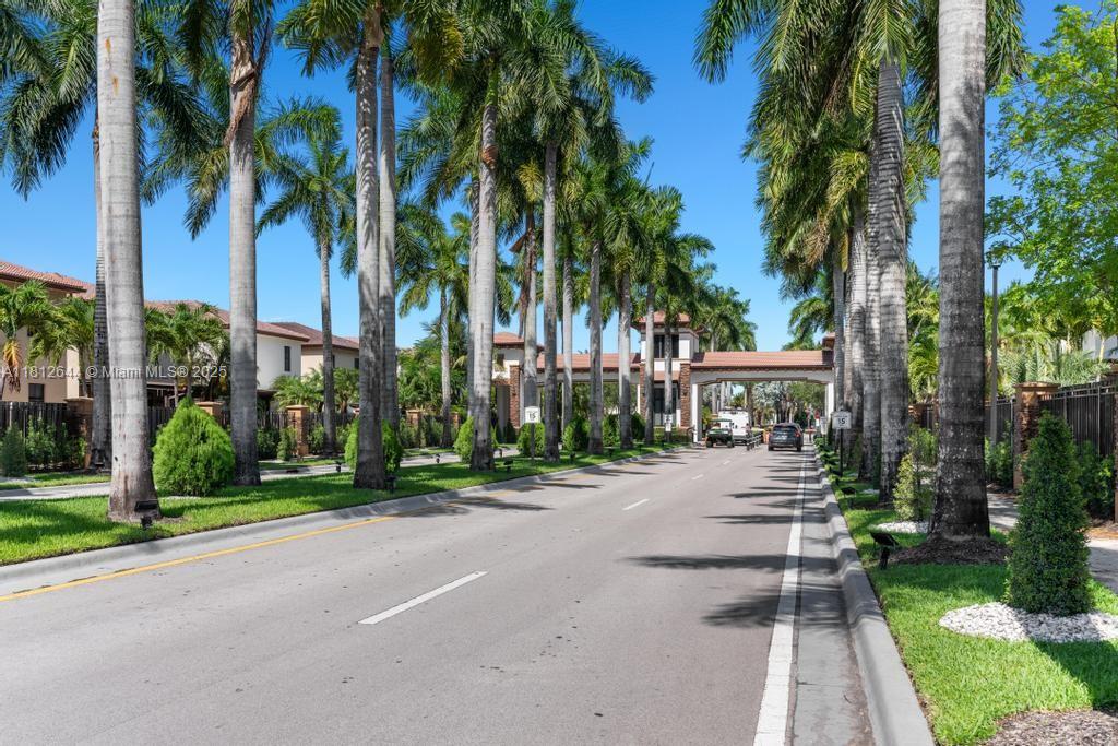Property for Sale at 10023 Nw 89th Ter, Doral, Miami-Dade County, Florida - Bedrooms: 4 
Bathrooms: 4  - $1,215,000