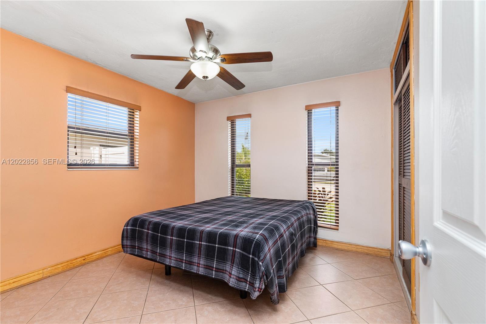 PASADENA LAKES SOUTH - Residential