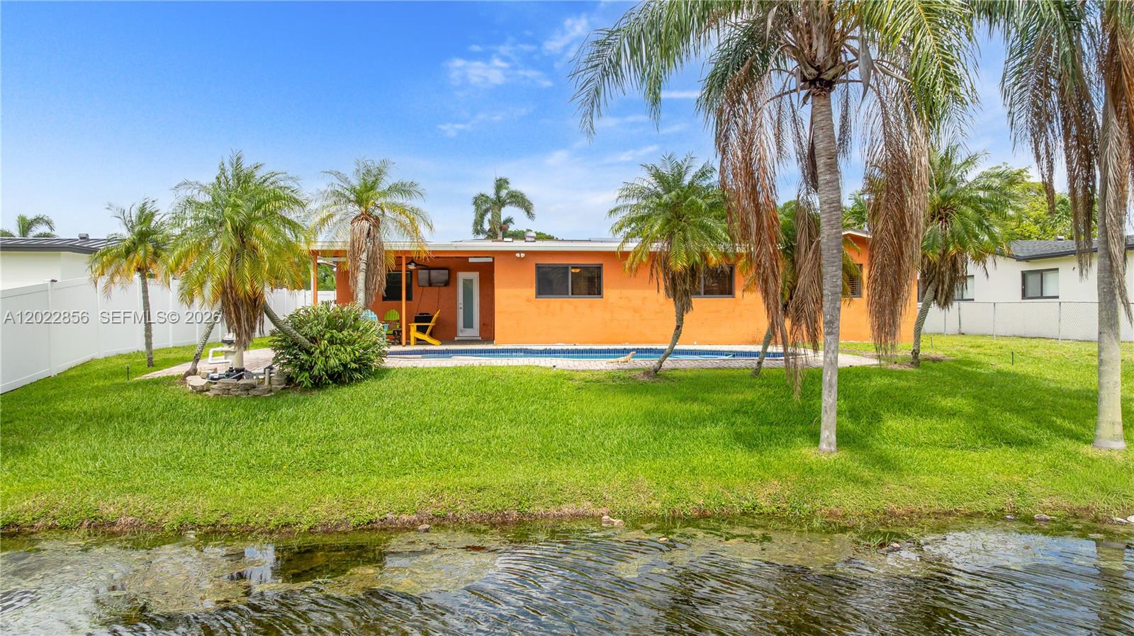 PASADENA LAKES SOUTH - Residential