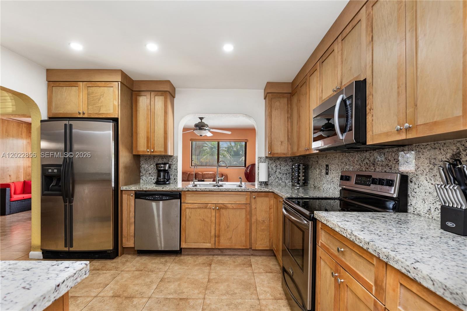 PASADENA LAKES SOUTH - Residential