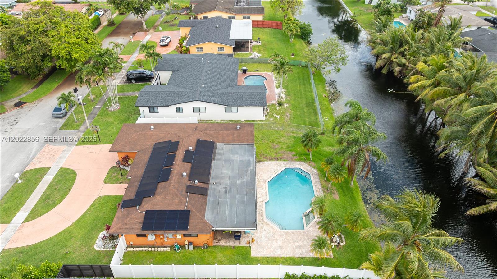 PASADENA LAKES SOUTH - Residential