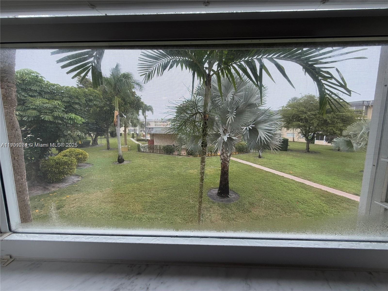 JARRET HALL CONDO - Residential