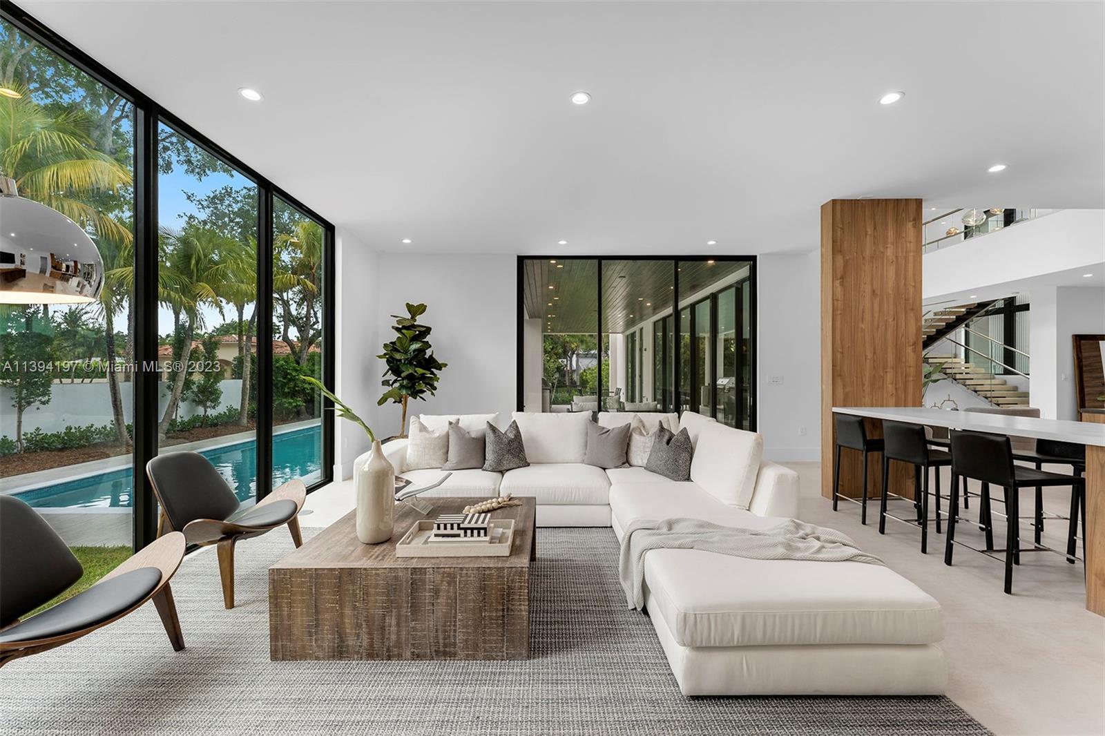 OLD CUTLER POINT - Residential