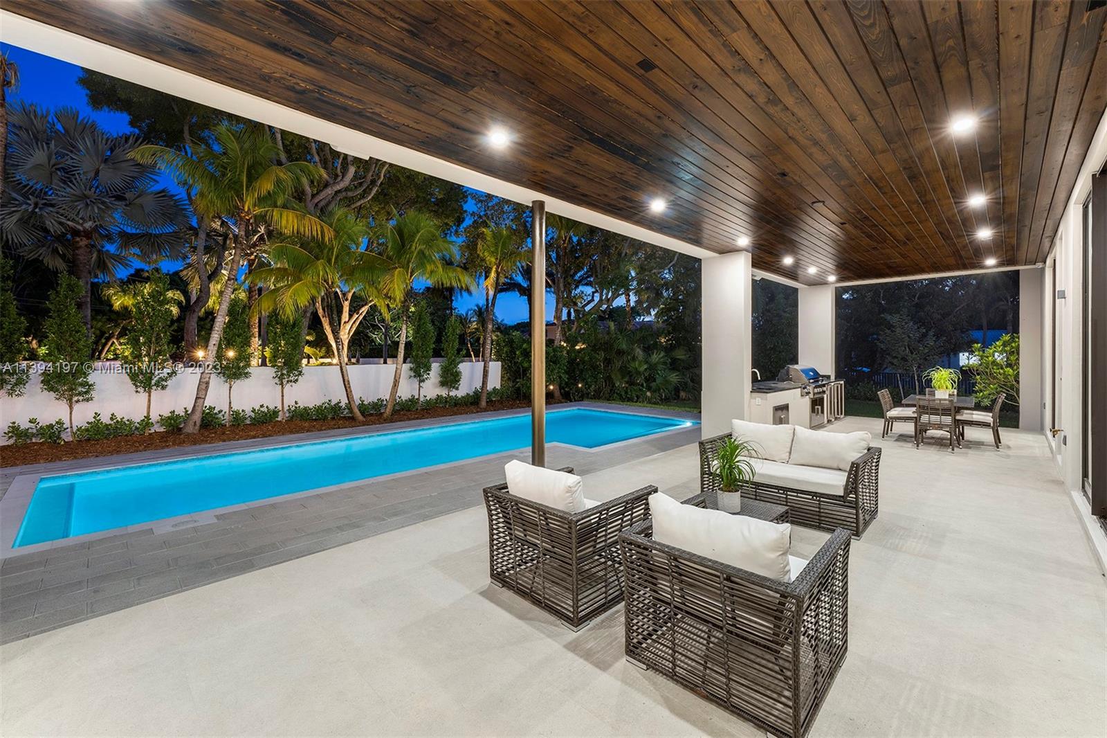 OLD CUTLER POINT - Residential