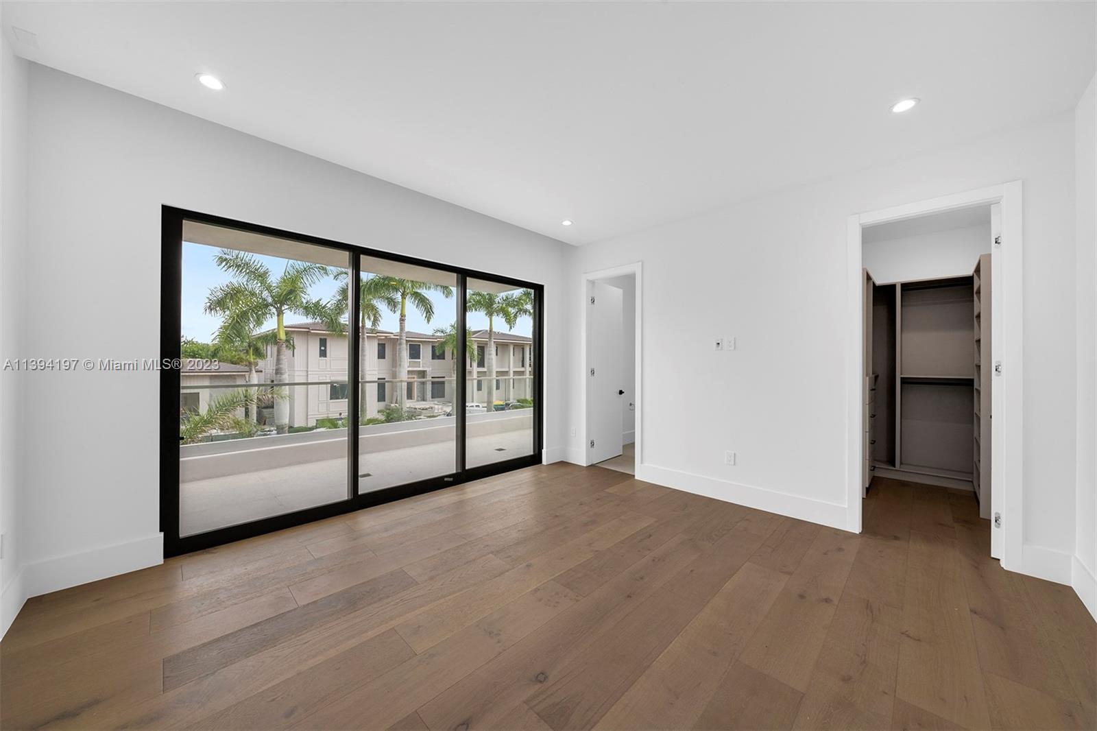 OLD CUTLER POINT - Residential