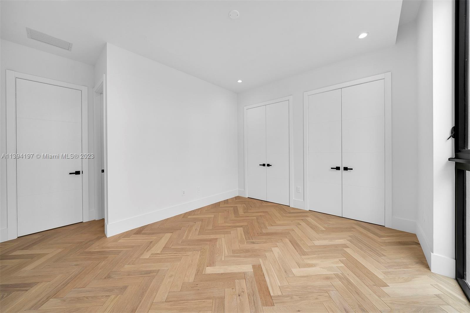 OLD CUTLER POINT - Residential