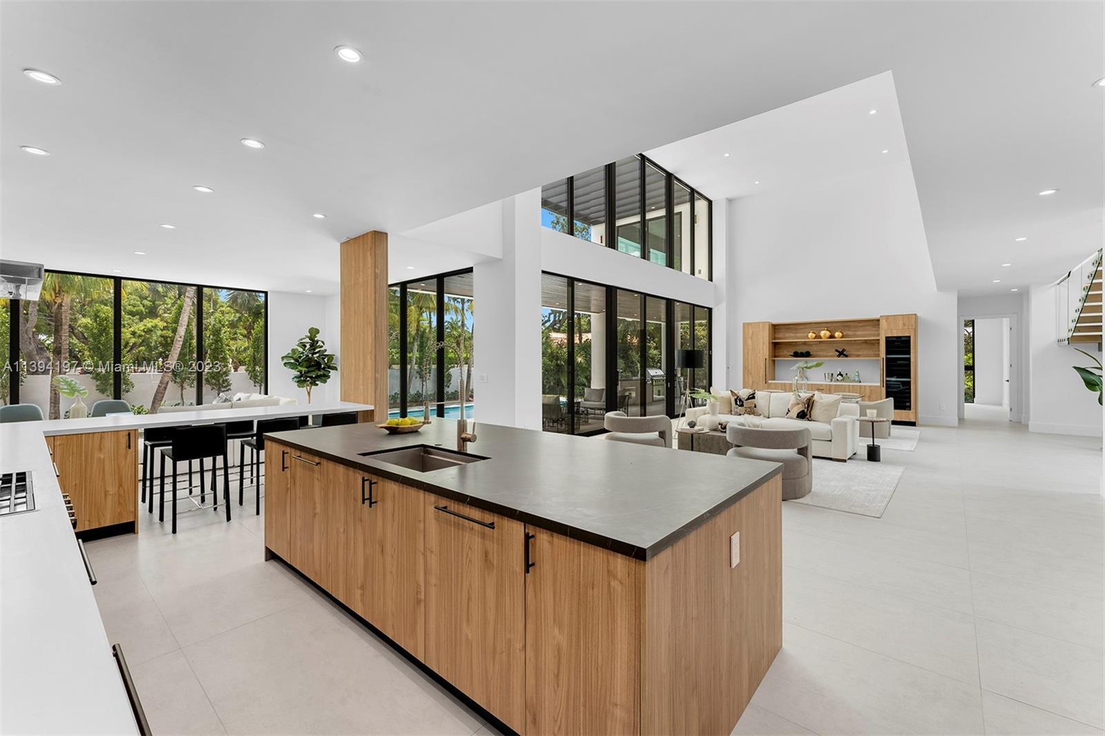 OLD CUTLER POINT - Residential