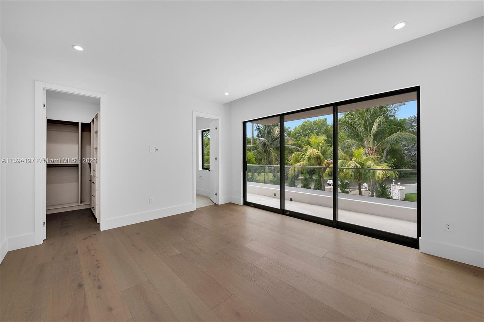 OLD CUTLER POINT - Residential