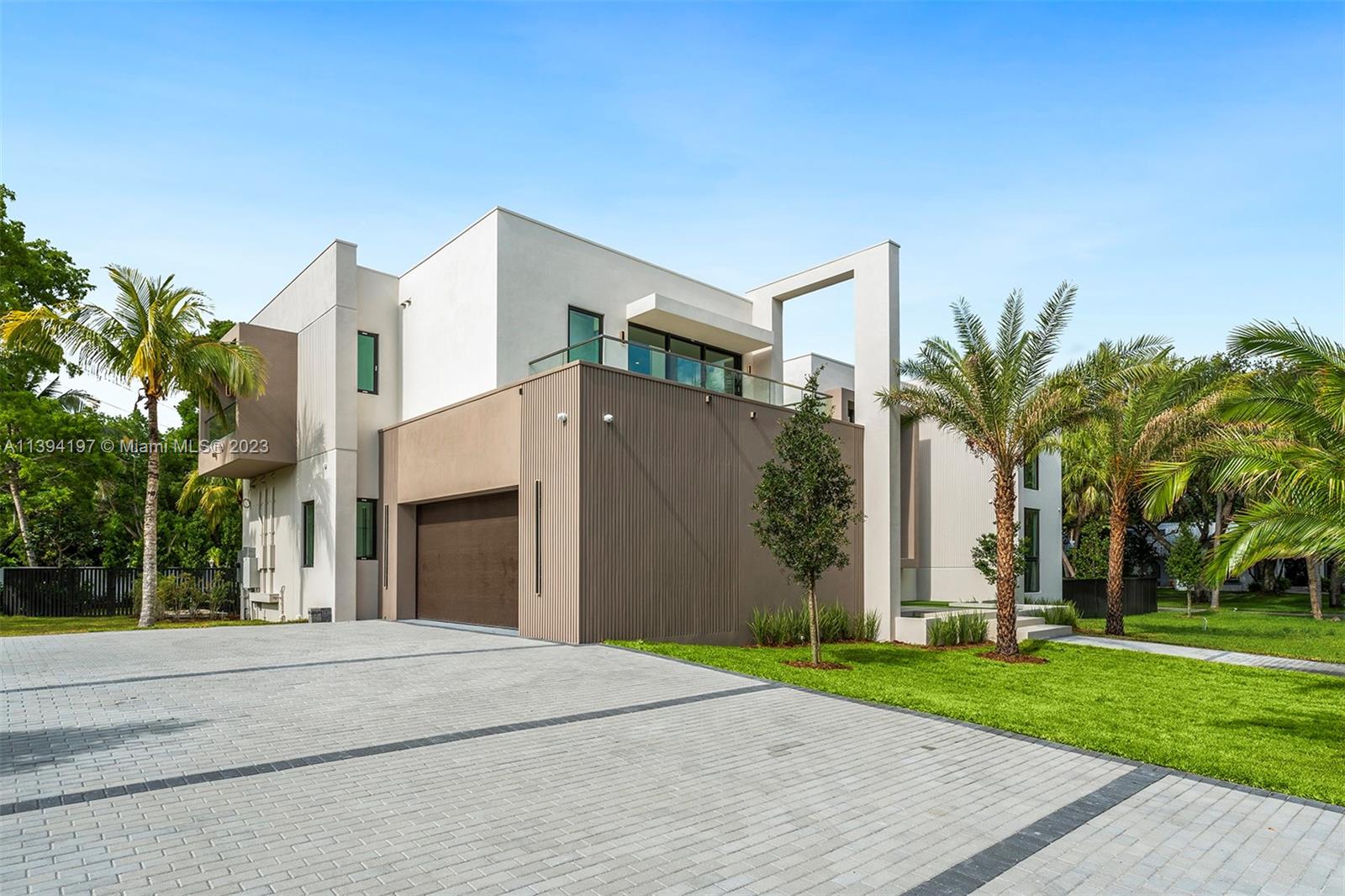 OLD CUTLER POINT - Residential