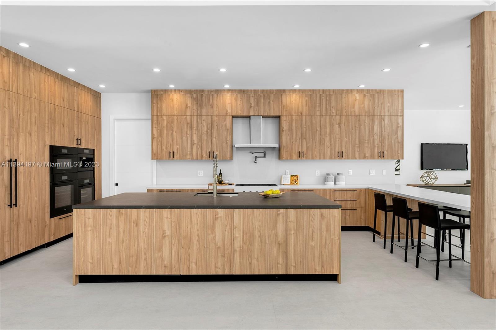 OLD CUTLER POINT - Residential