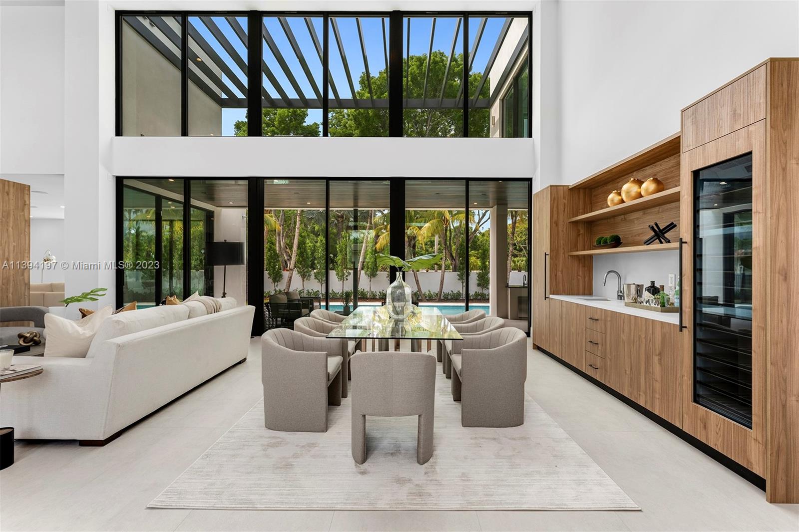 OLD CUTLER POINT - Residential