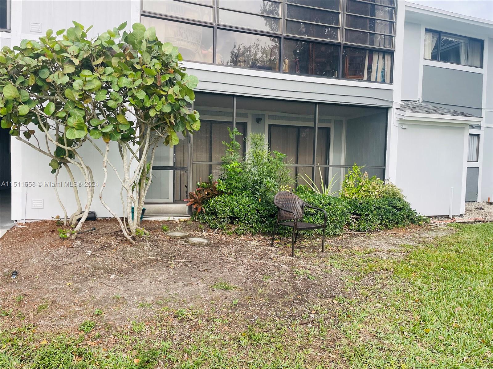 LAKEVIEW AT THE HAMMOCKS - Residential