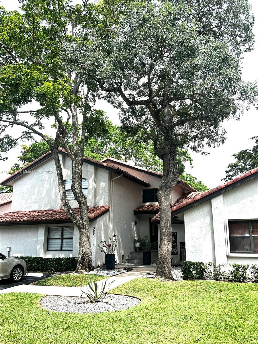 3003 Deer Creek Lake Shore Dr 3003, Deerfield Beach, Broward County, Florida - 3 Bedrooms  
4 Bathrooms - 