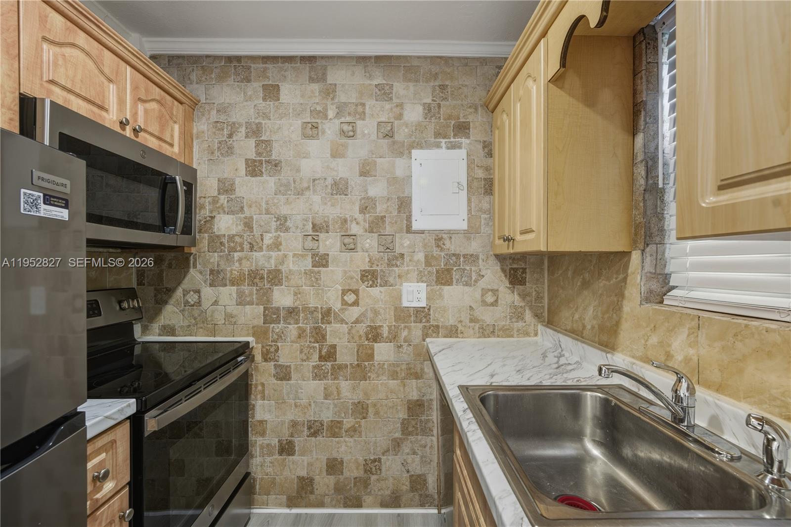 SUNRISE HEIGHTS - Residential